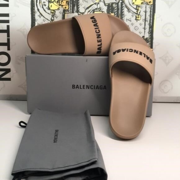 New Authentic Balenciaga Pool Slides | Effortless Style, Iconic Comfort - Picture 7 of 9